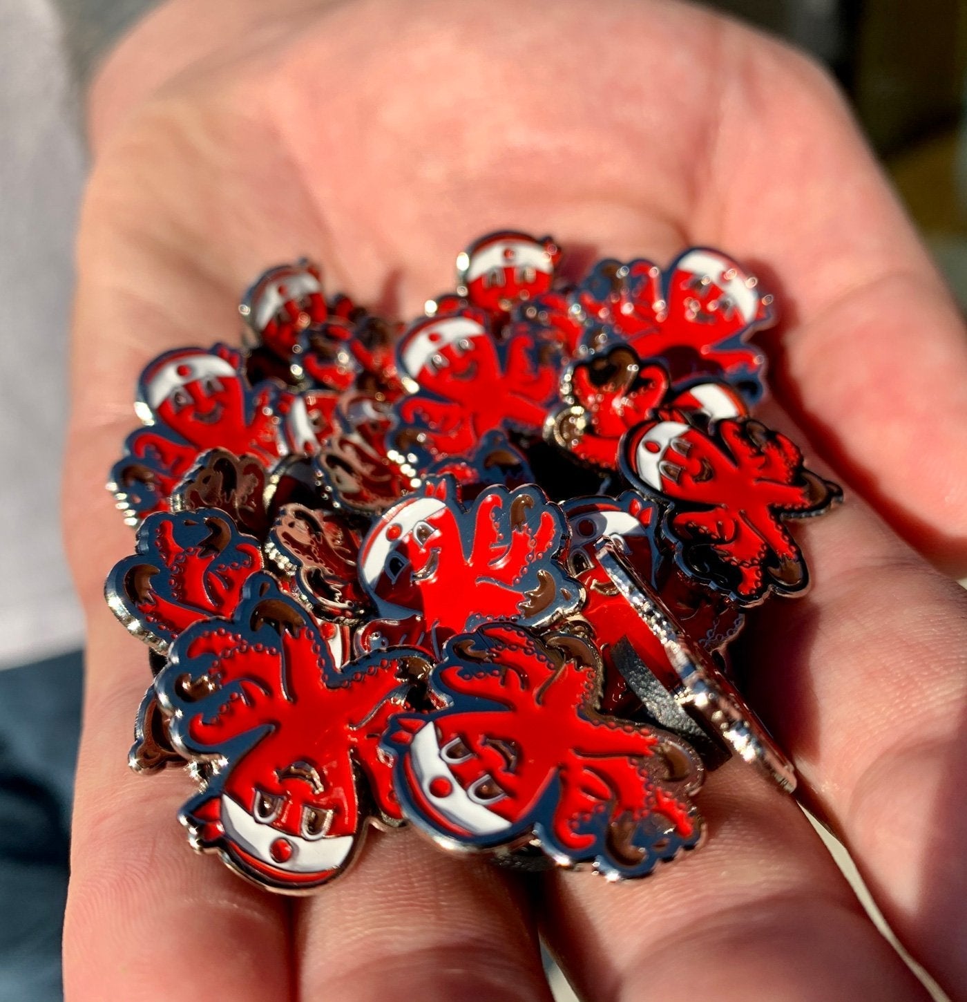 Red Octo Pin K3